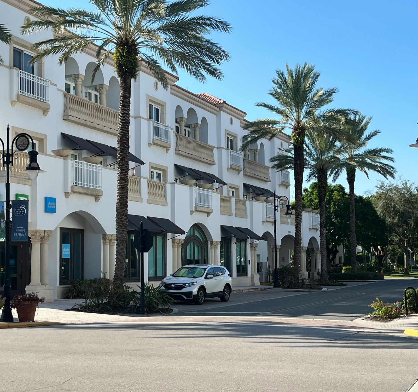 Physical therapy in Naples